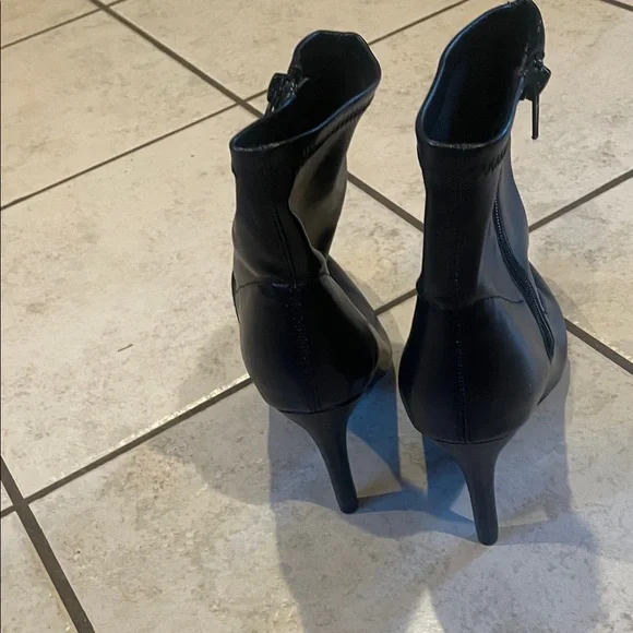 MIA Black Heeled Boots - Picture 3 of 4